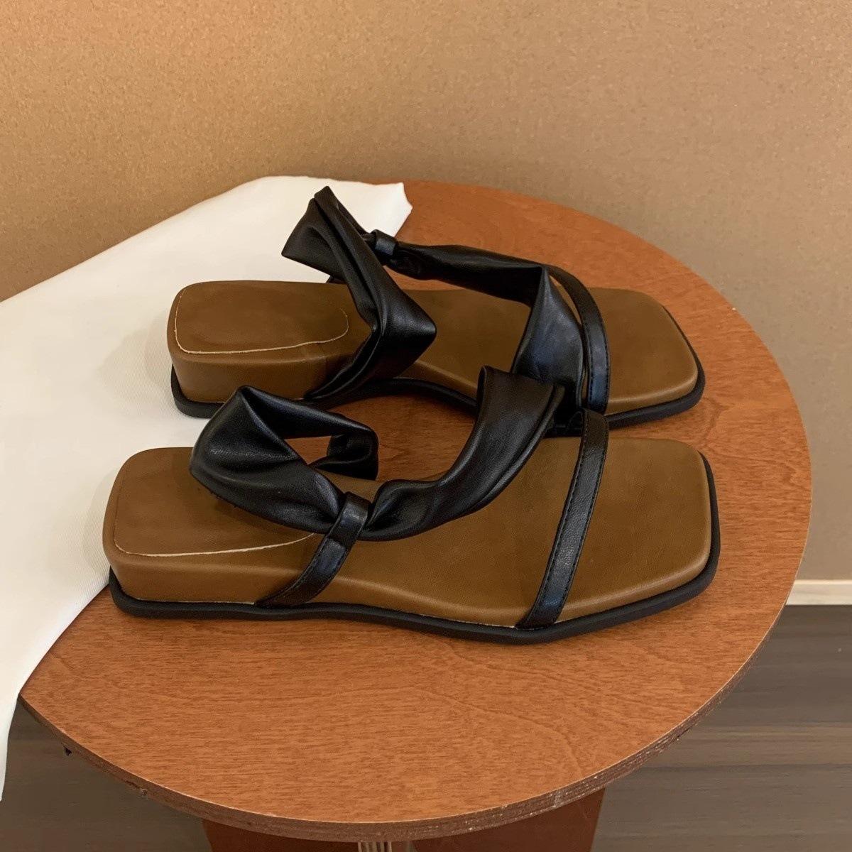 

Two wear platform slippers, women wear summer new French beautiful sandals with skirts, evening slope heel open-toed sandals 40