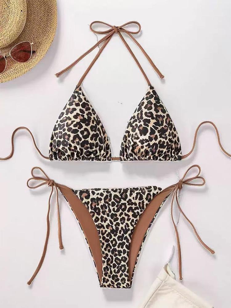 2026 High-Waisted Korean Style Women's Split Swimsuit Bikini Set for Vacation Swimming.