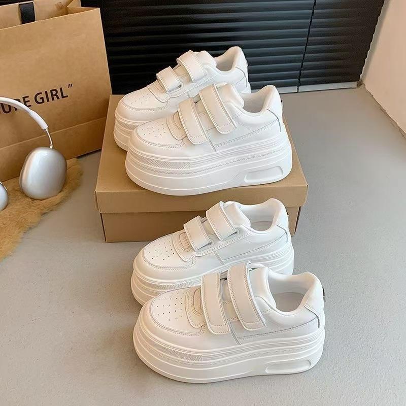 Fleece, thickening and heightening, super thick-soled little white shoes for women's winter new high-end board shoes, casual sports shoes