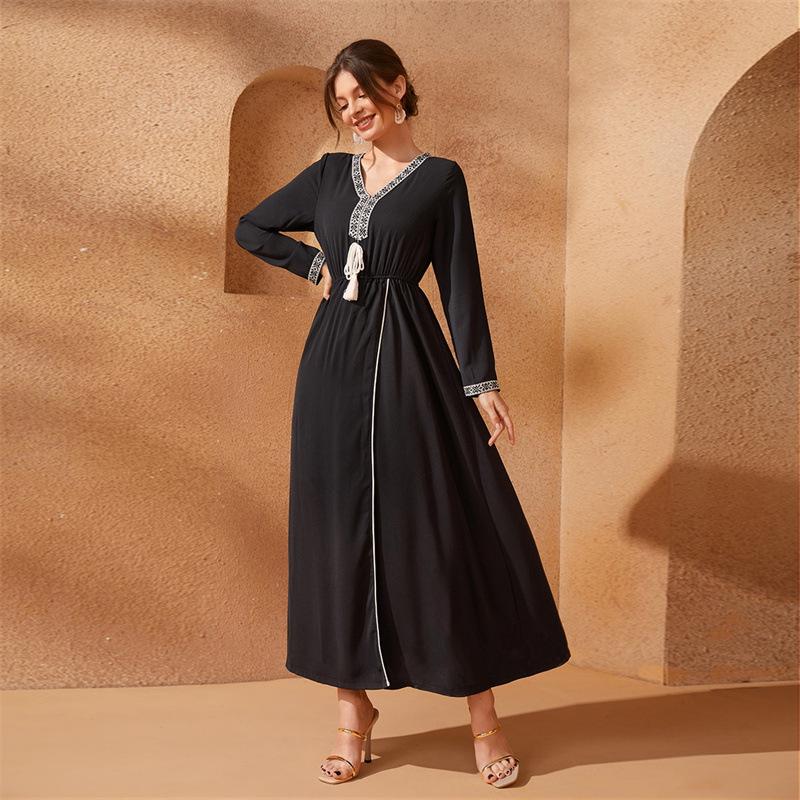 

Осеннее кружевное платье с кисточками в ближневосточном стиле, длинное, с эластичной талией XL чёрный