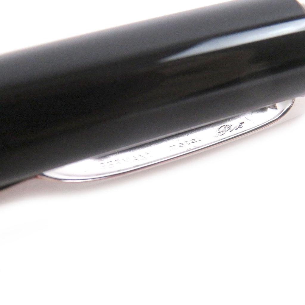 Pristine MONTBLANC Ballpoint pen Starwalker Twist type black Used