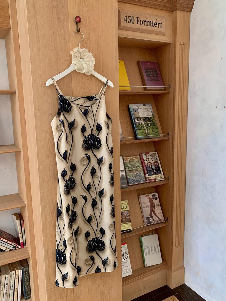 

Women s Mid-Length Chinese Floral Satin Lotus Sling Dress L [85-100 kg]