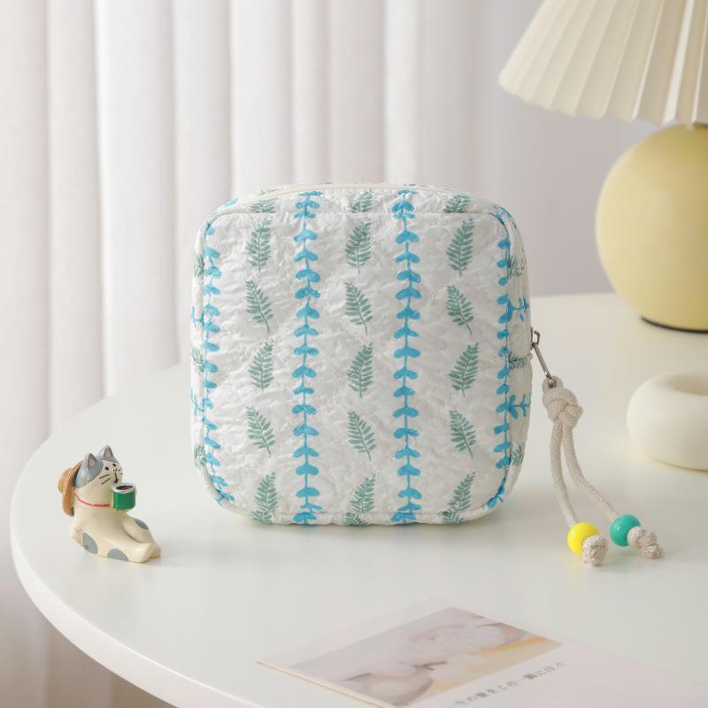 Süße flauschige Mini-Tasche für Binden, Münzen und Lippenstift