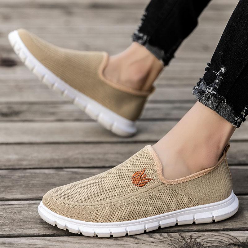 Yuxing Shoe Factory Men's Fly Knitted Walking Shoes PVC Sole Non-slip Design Lightweight and Breathable Daily Walking