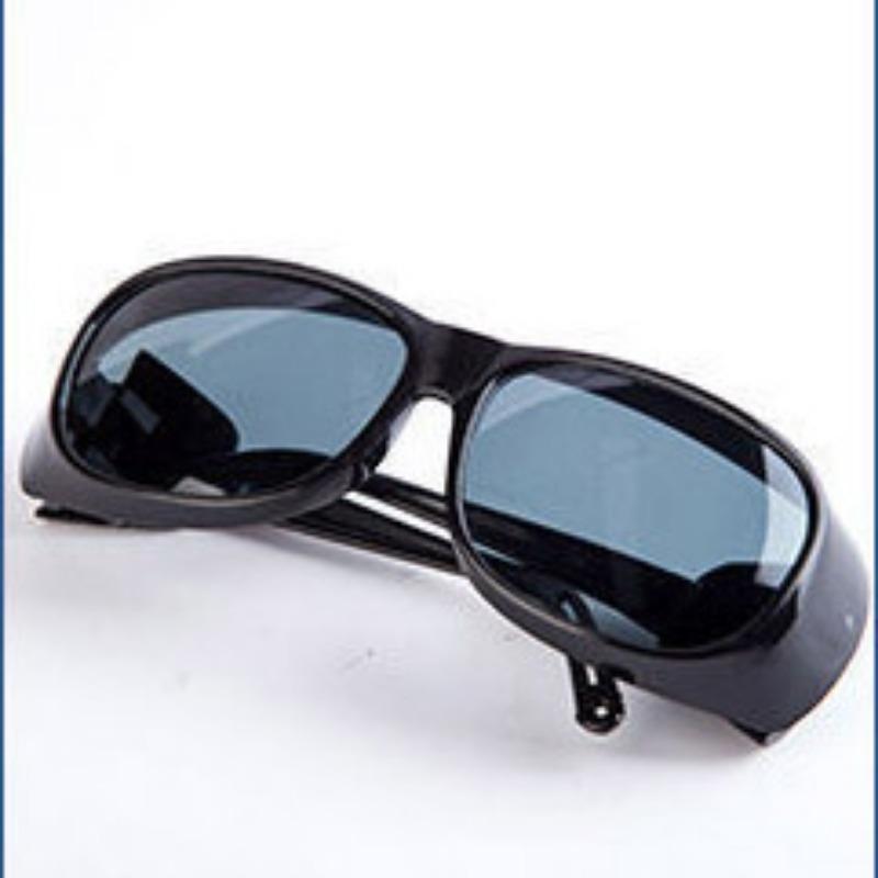 Non-polarized Welding Glasses Auto Darkening Safety Welder Dustproof, Impactproof and Windproof Welding Equipment Protective Accessories