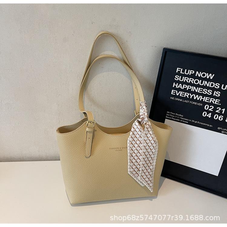 Simple Retro Bag Women's Large Capacity 2025 New Casual Spring and Summer Versatile Shoulder Bag To Work Commuter Tote Bag