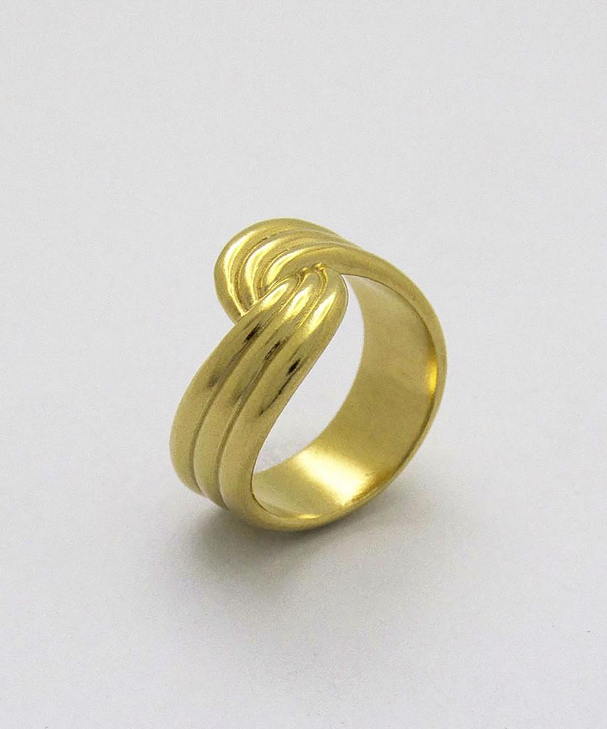 Ound Three-Strand Twisted Silver Ring (Type A)