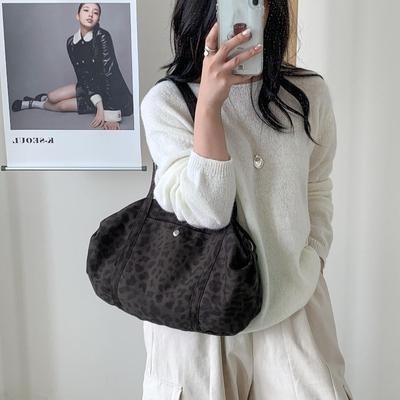 Kostenlose wilde Leopardenmuster-Tasche Retro-Trend Nische Achseltasche Damen einfache Umhängetasche