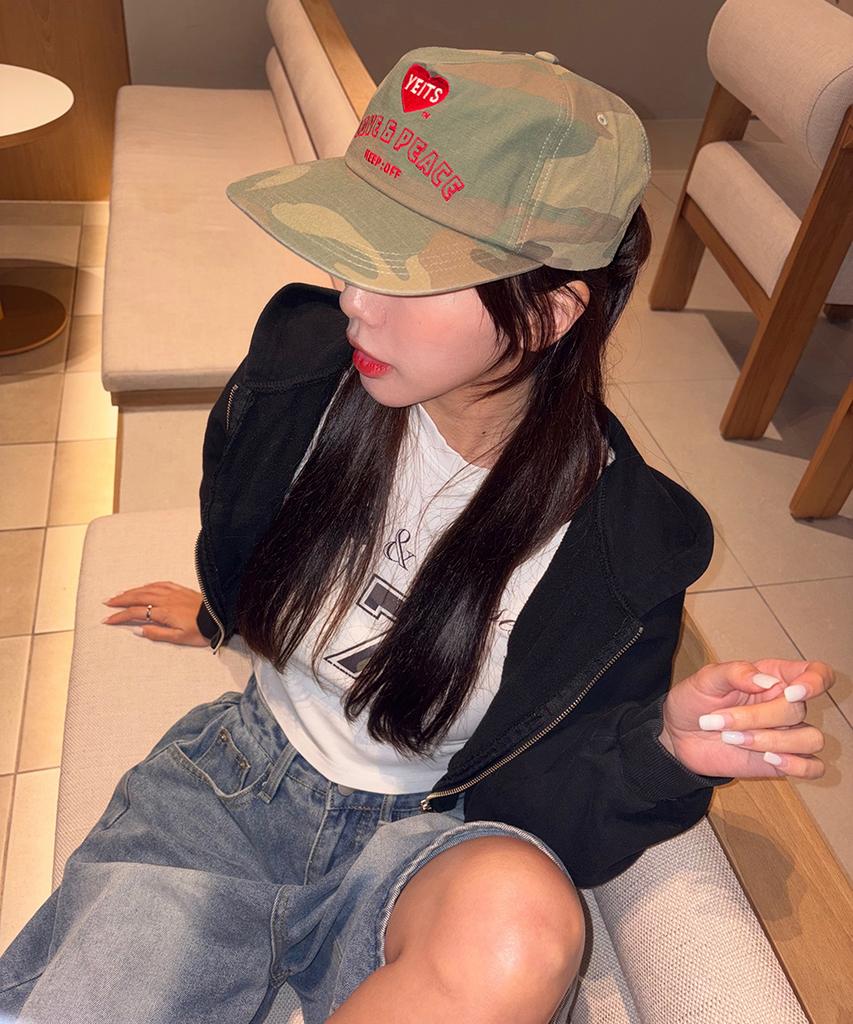 Leopeukingjeu Love And Peace 5-Panel Cap - Camo