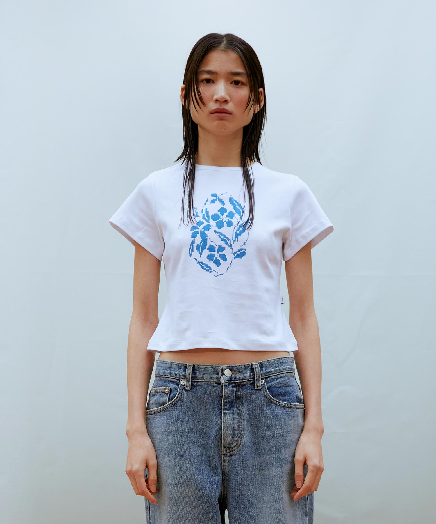 Thirteen Months Flower Crop T-Shirt (Blue) Blue