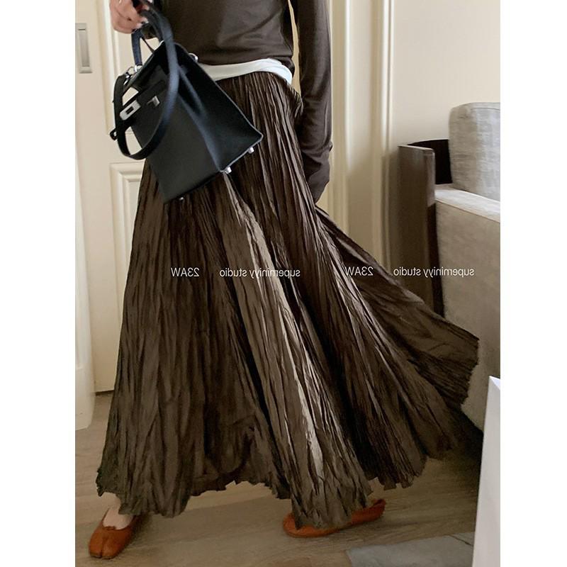 

Женская плиссированная юбка макси неправильной формы - 720° клеш, супердлинная до пола, приталенного силуэта, фасон зонт One Size кофейный/золотой