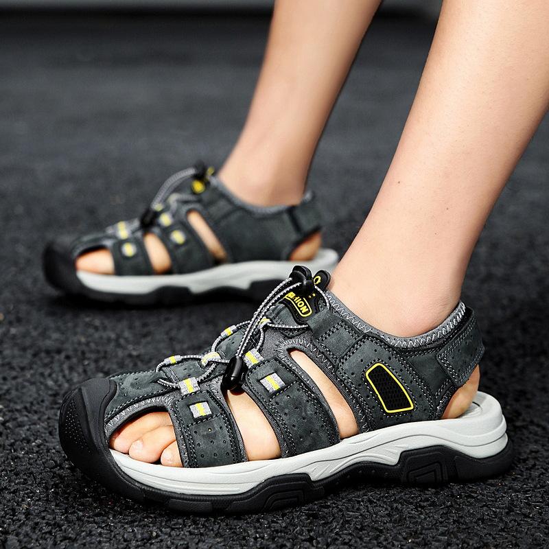 Large size beach shoes new summer breathable leather sandals men's outer bag head outdoor casual wading shoes