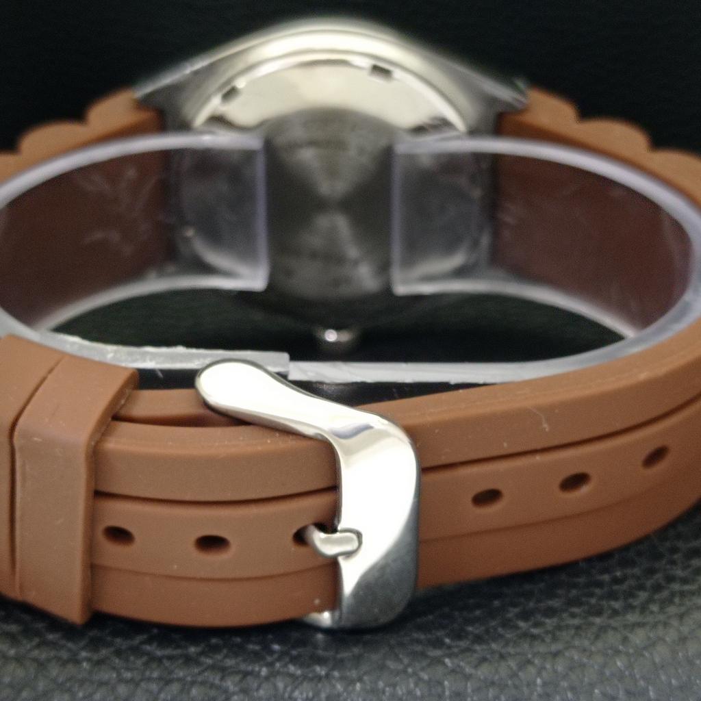 Seiko AUTOMATIC JAPAN 6349A VINTAGE MENS WHITE COLOR DIAL WRIST WATCH A702509-1 R126-a702509