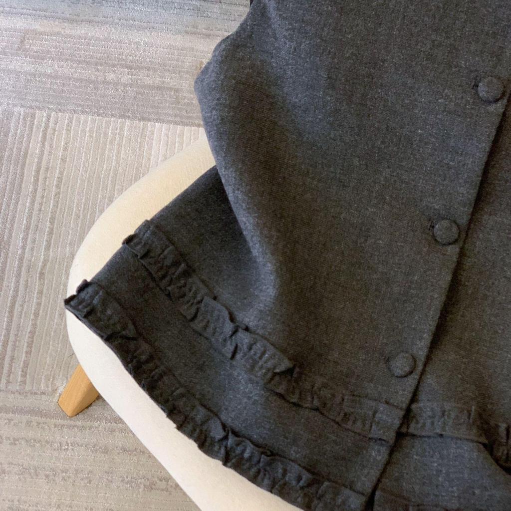 2025 Grey Ear-Side Cape Vest: Stylish High-End Autumn Short Jacket