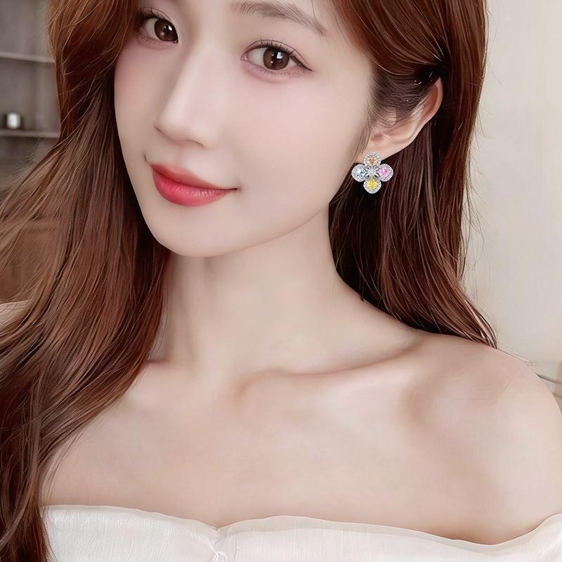 Lucky Clover Flower Stud Earrings Color Zircon Exquisite Earrings Small Exquisite Temperament Versatile Earrings Women's Wholesale