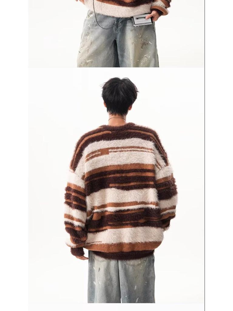 Herrhöstens/vinterns färgrandiga löst stickade tröja