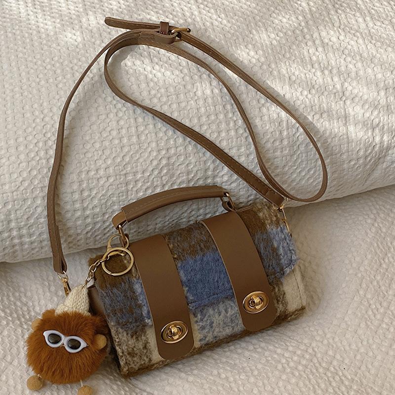 Mode Schloss Kleine Tasche für Damen, Retro Umhängetasche für Damen für den frühen Frühling