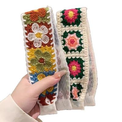 Nicht-Druck-Strick-Stickerei-Stirnband Blumenmuster Gestricktes Strick-Stirnband Make-up-Anwendung