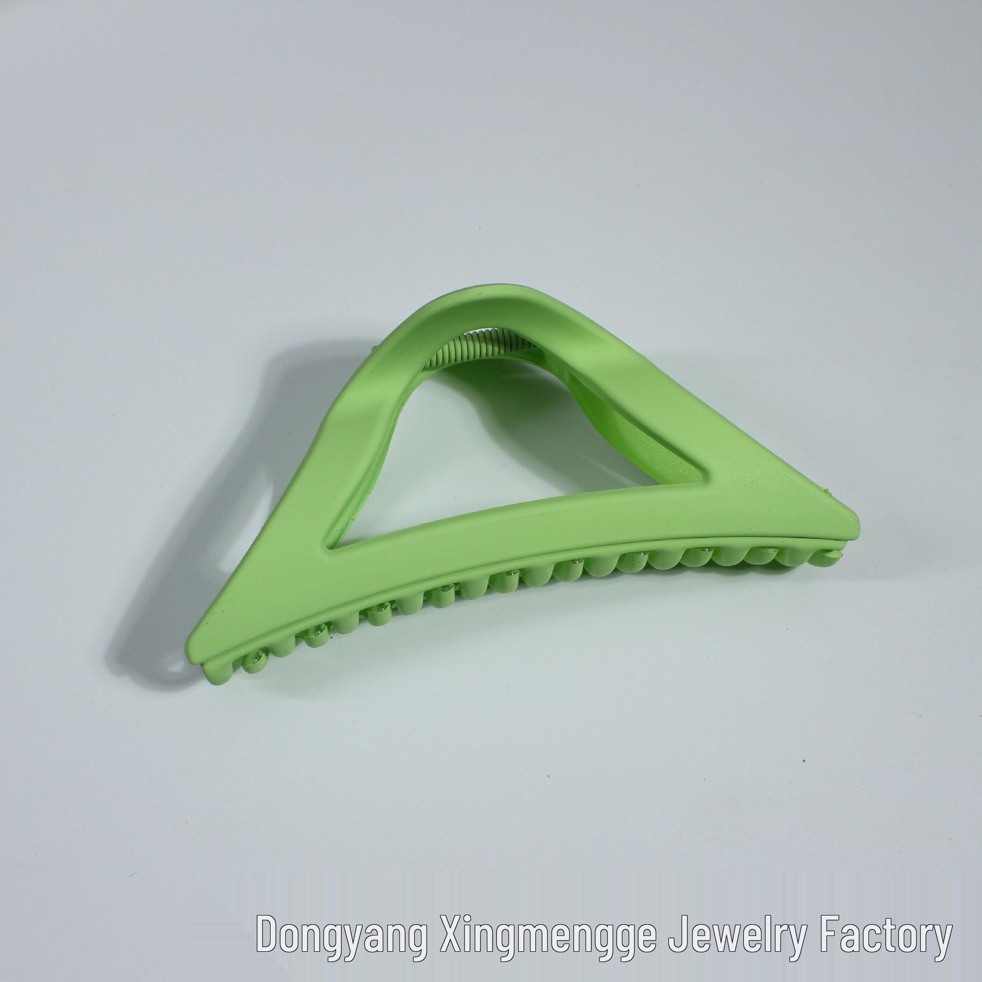 

Durable Large Triangle Hair Clip Grip for Thick Hair - Shark Hairpin Accessory for Women grass зелений колір