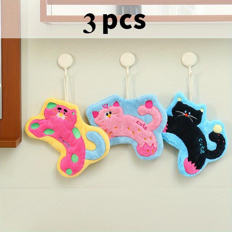 

3 Милых Мультяшных Полотенца для Рук из Кораллового Флиса, Маленькие Квадратные Полотенца, Быстросохнущие, Супервпитывающие и Мягкие, Легко Вешать на Кухне и в Ванной