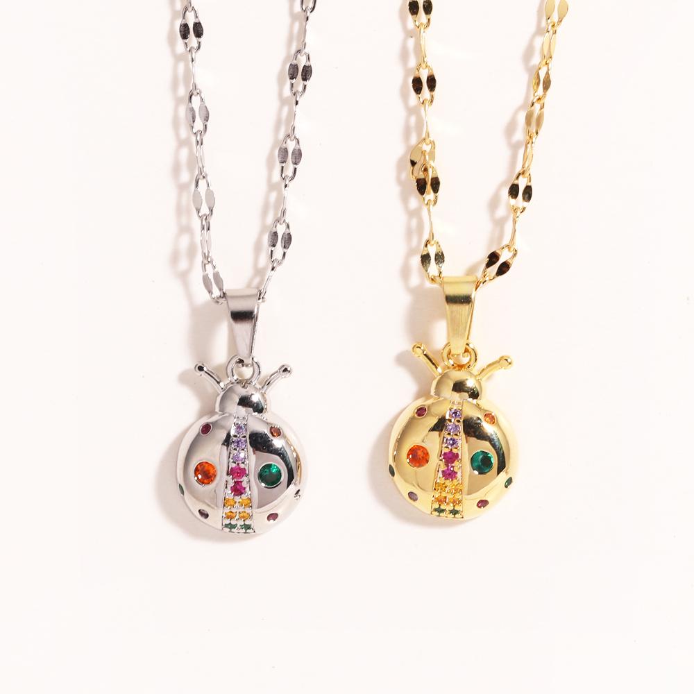 Collane Pendenti Coccinella in Acciaio Inossidabile Color Oro per Donne Moda Zircone Colorato Charm Collana Animale Gioielli Femminili