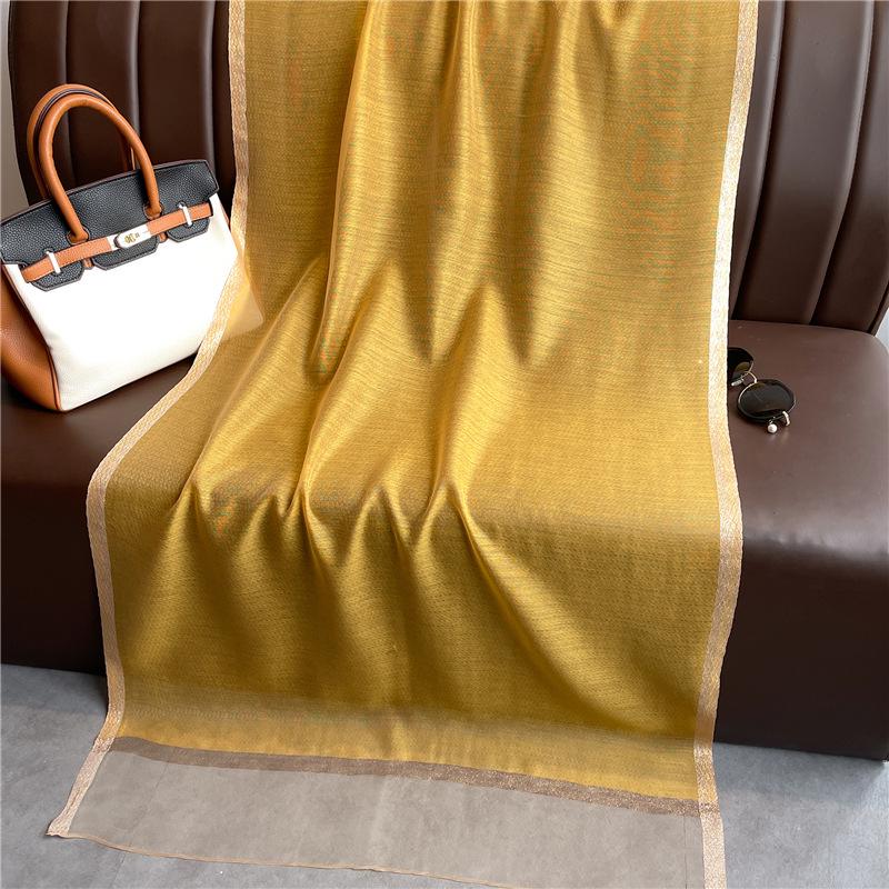 Jedwabno-wełniany szalik ze złotym brzegiem: Ochrona przeciwsłoneczna Wiosna/Jesień, Ciepły i Wszechstronny Błyszczący Szal dla Kobiet.