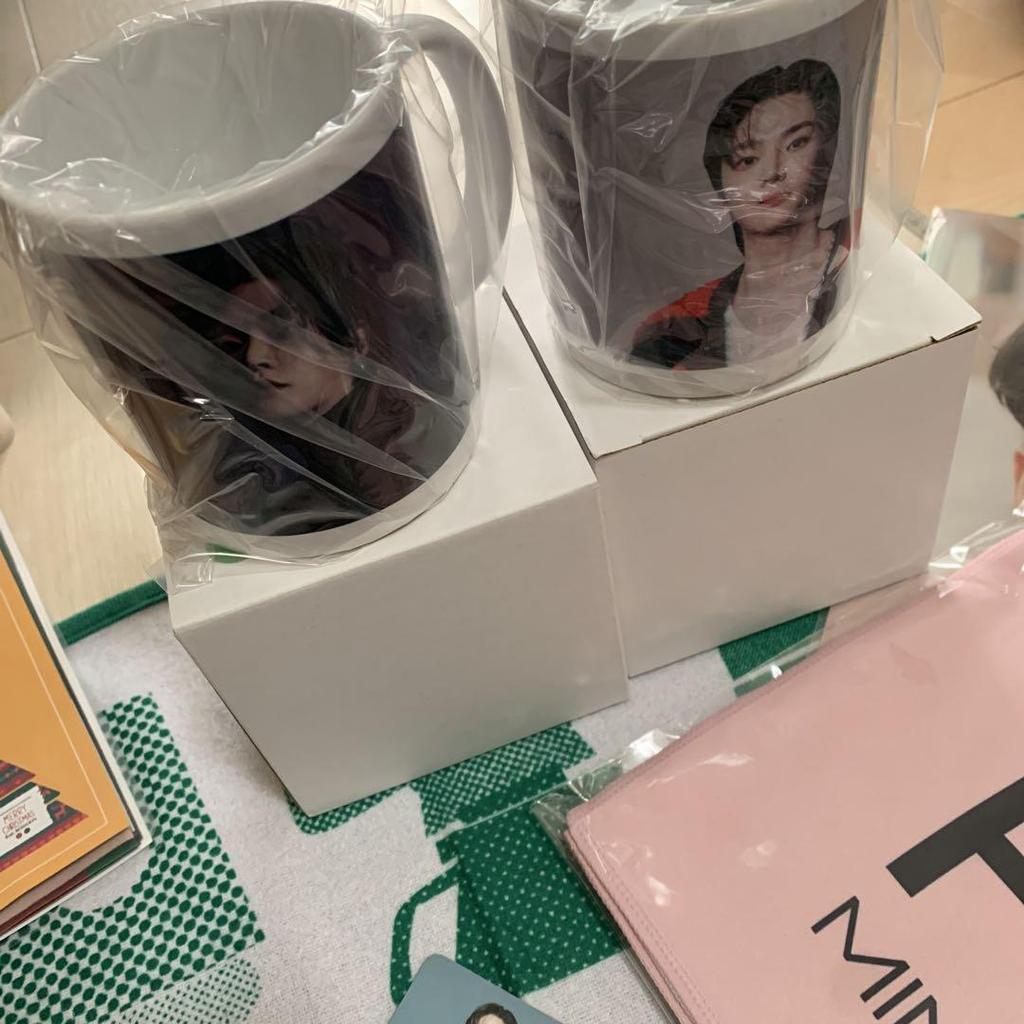 [USED] Korean drama actor Rowoon fan meeting official goods bundle sale