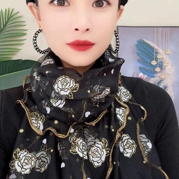 WTEMPO Women's Spring Summer Floral Printed Silk Scarves Autumn Retro Elegant Fashion Versatile Casual Outdoor Sunscreen Scarves