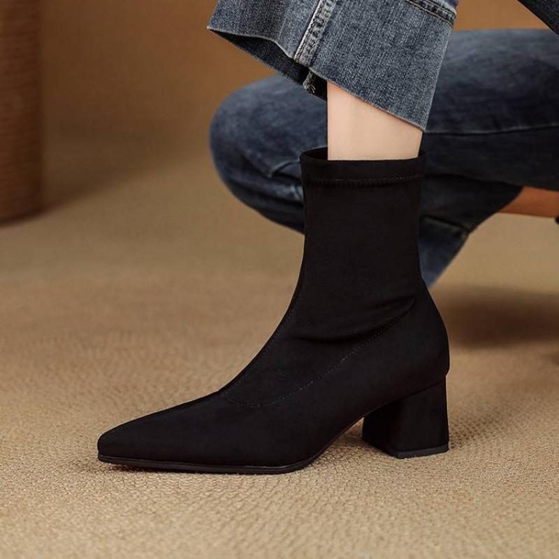 Autumn and winter rubber sole pointed women's fashion boots solid color suede large size women's boots medium heel sleeve square heel fashion boots