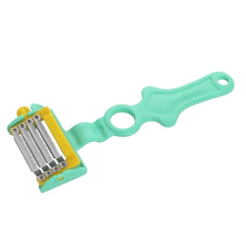 Nonoji Genius Peeler Silk Cut, the world's first 4-blade ultra-thin peeler