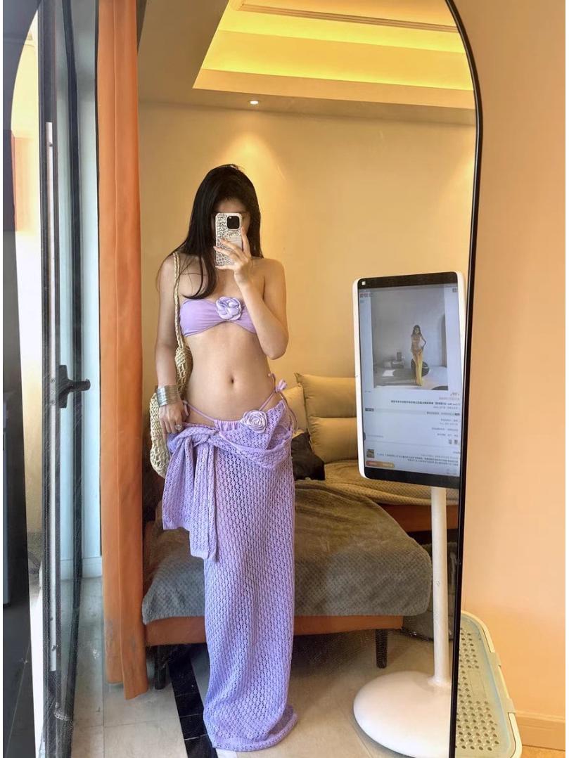 

Комплект цветочного бикини «Пустынная роза» и желтый вязаный утягивающий парео Medium