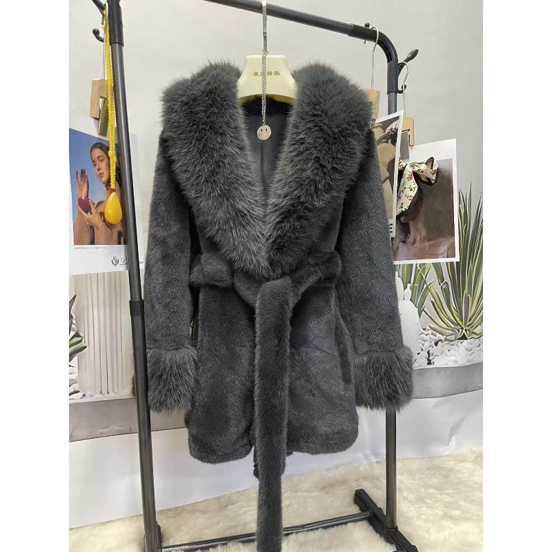 2025 New Big Fur Collar Long Slim Jacket Mink Imitation Fox Fur Plush Coat High Fashion Version