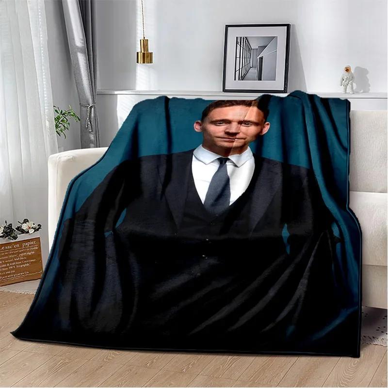 Tom Hiddleston Collage Plaid Actor Soft Plush Blanket,Flannel Blanket Throw Blanket for Living Room Bedroom Bed Sofa Picnic Kids