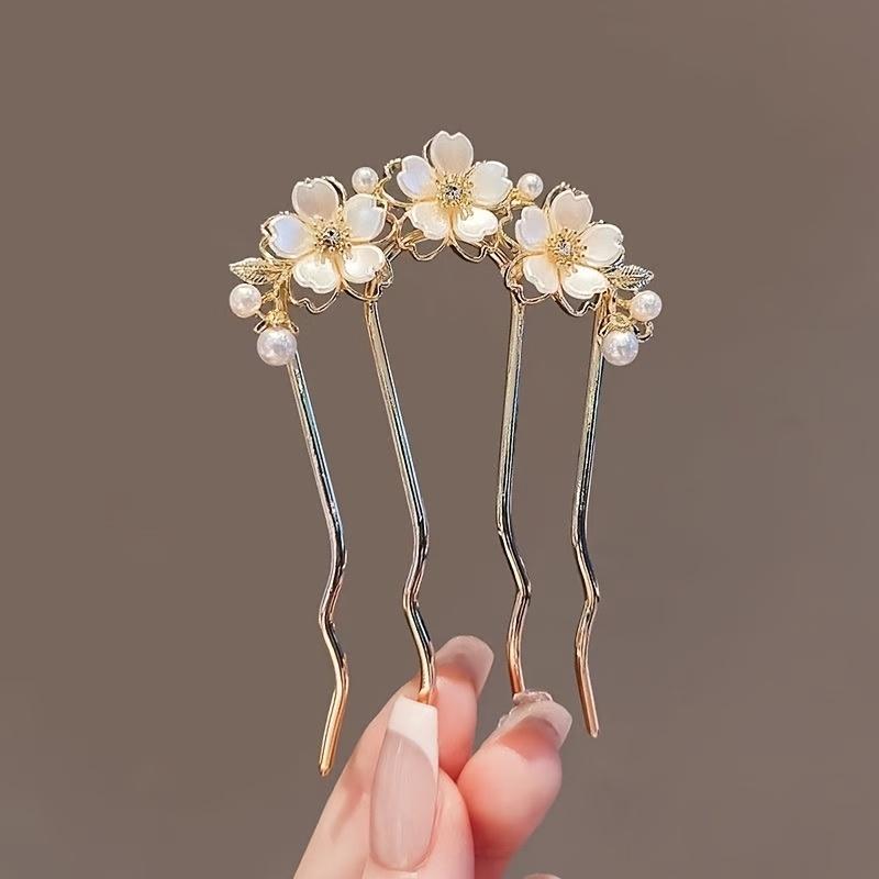 Elegant Golden Floral Hairpin Comb with Imitation & Upturned Design for Women - Vintage Style Alloy Hair Accessory