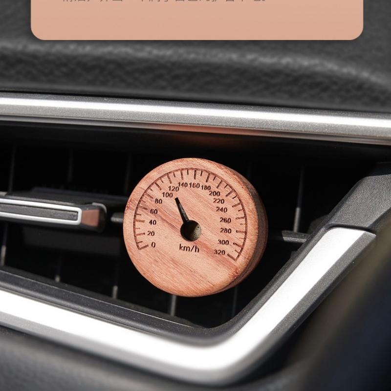 1Pcs Car Essential Oil Diffuser Wooden Aroma Diffuser Car Vent Clip Wooden Carved Aromatherapy Diffuser Auto Air Freshener