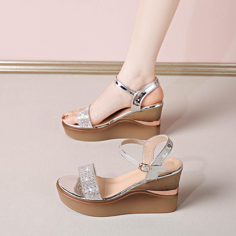 Wedge heel sandals female 2025 summer new versatile fairy wind thick-soled muffin soft-soled heightening rhinestone Roman sandals