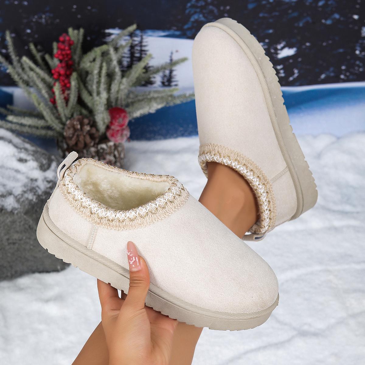 

Внешняя торговля большой размер неглубокое голенище зимние ботинки женские осень и зима новые бархатные теплые на шнуровке Северо-восточные хлопковые туфли женские 42