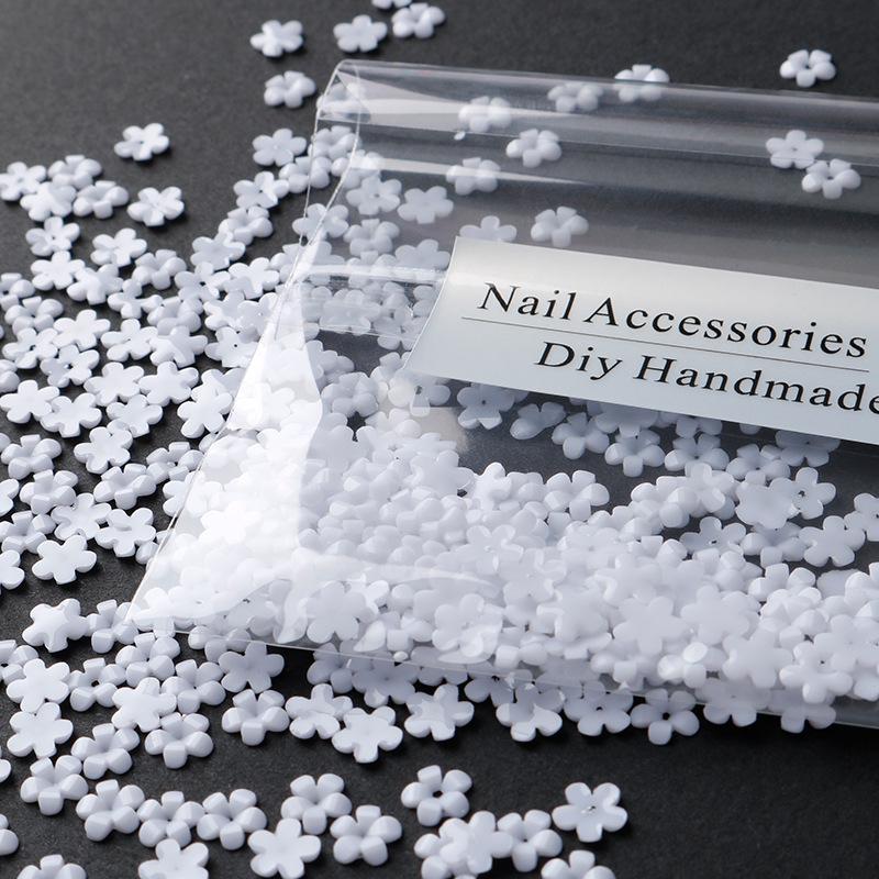 Белый пятилепестковый цветок из смолы, аксессуары для нейл-арта с черными стальными бусинами