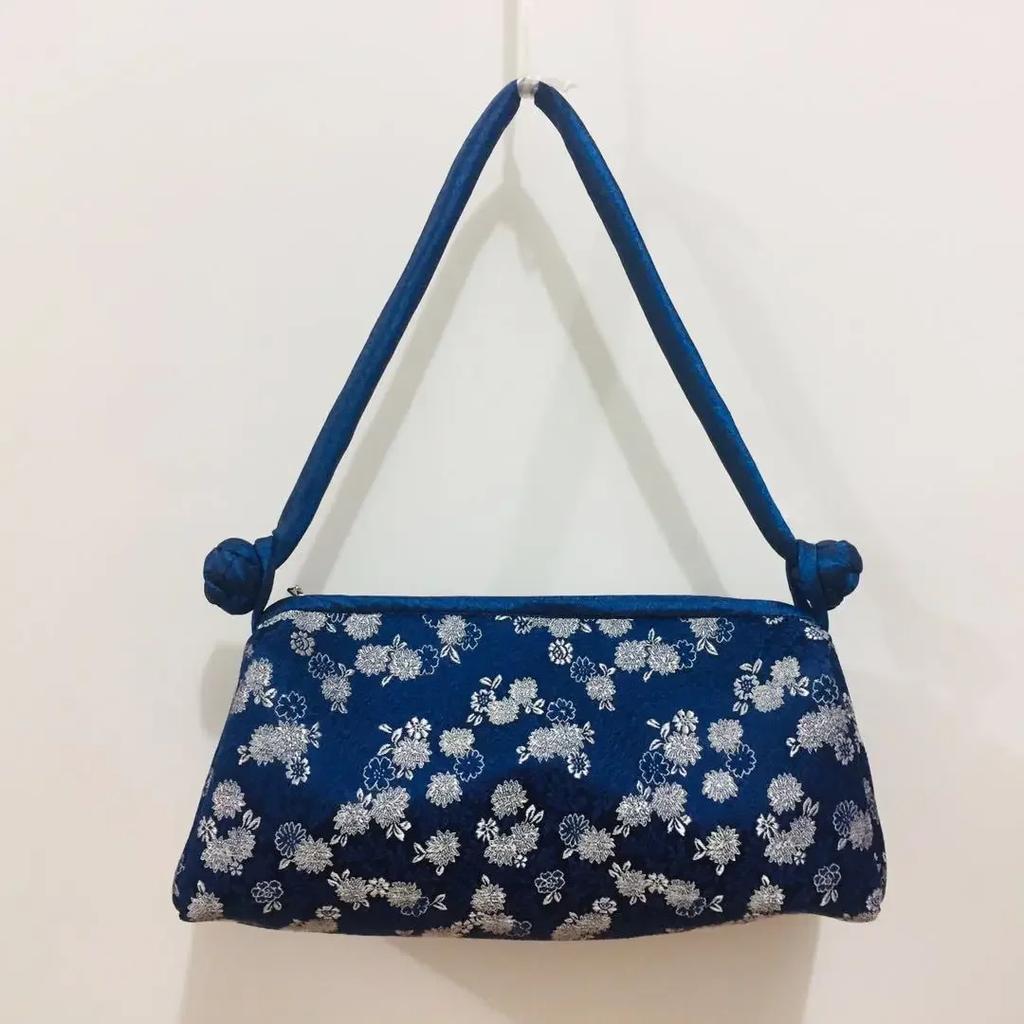 Mode Luxus Chinesischer Stil Seidenbeutel Damen Handtasche Japanische Handstickerei Tragetaschen Cheongsam Weibliche Cosplay Taschen Clutch