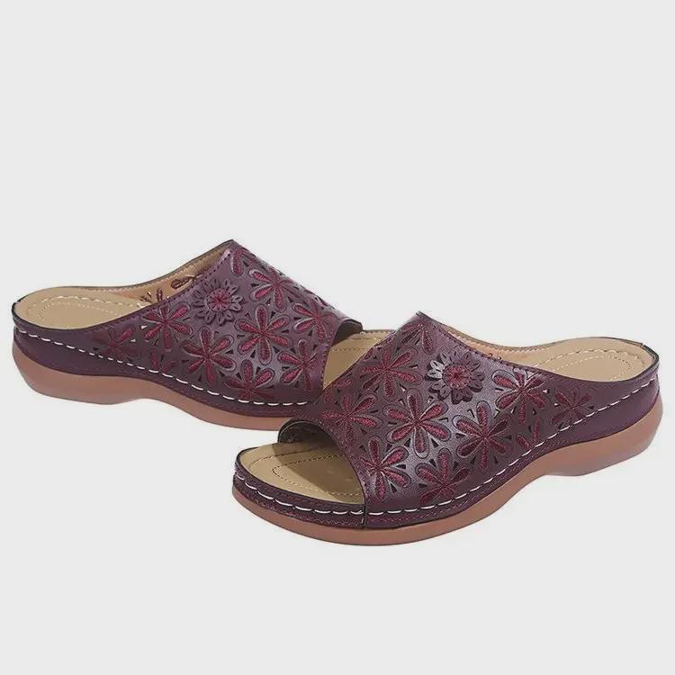 Γυναικεία ρετρό σανδάλια με πλατφόρμες 2021 - Στρογγυλή μύτη, μονόχρωμο, κενό σχέδιο, μεγάλο μέγεθος