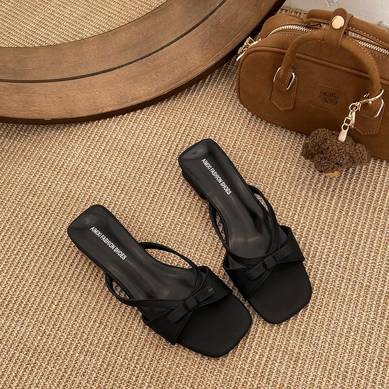 Evening wind one-word shoes, women's summer wear new temperament beautiful bow cool slippers with skirt