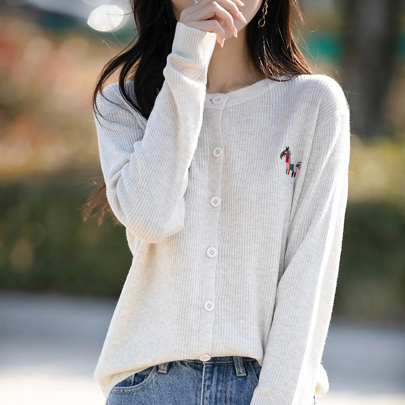 Neuer Strickcardigan mit Rundhalsausschnitt für Frühling und Herbst mit gesticktem bunten Pferd, lockeres und vielseitiges Oberteil