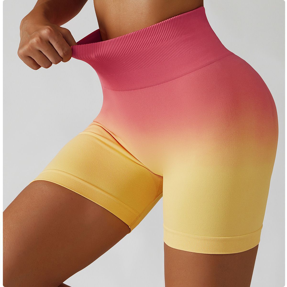 

New Fitness Shorts For Women: Seamless Tight Yoga Hanging Dyeing, Hip Lifting, Cross Border Running, Gradient Peach Shorts For Women L
