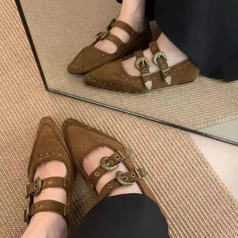 Fashion Retro Pointed Toe Mary Jane Shoes Women Fashion Rivets Double Belt Buckle Design British Style Flat Casual Shoes Designer Pumps