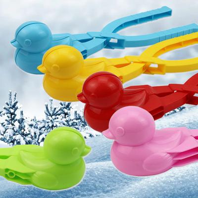 Clește pentru bulgări de zăpadă Drăguț Anti-deformat Interesant Fără bavuri Economisitor de muncă Satisface curiozitatea Multicolor Forma de rață Clip mic de zăpadă de iarnă pentru exterior