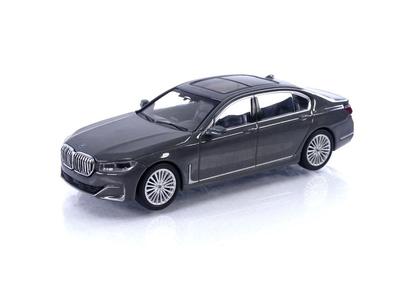 TrueScale Miniatures MINI GT Scale BMW 750Li xDrive Bernina Gray Amber Effect Finished Product 1/64 (Left-Hand Drive)