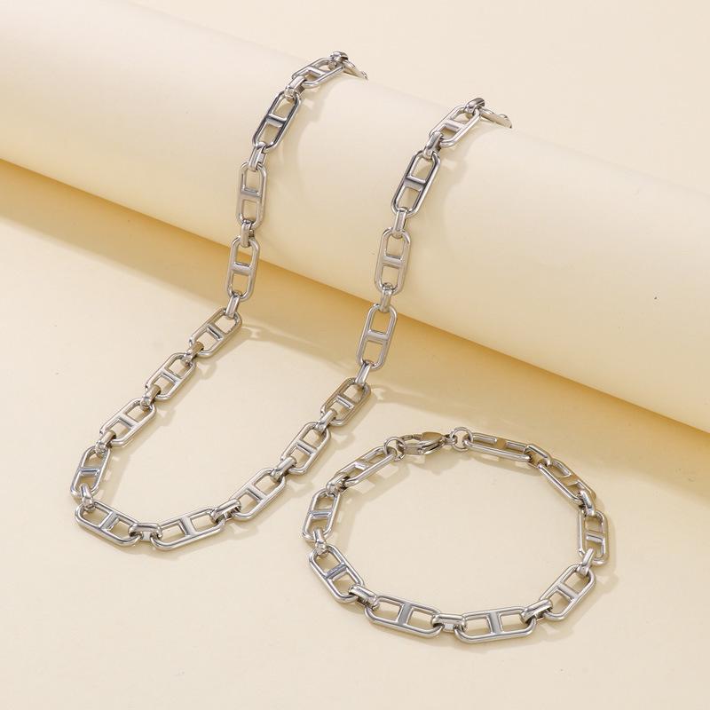 Trendy Stainless Steel Figaro Chain Bracelet & Necklace Set - Simple, Versatile Jewelry Accessory