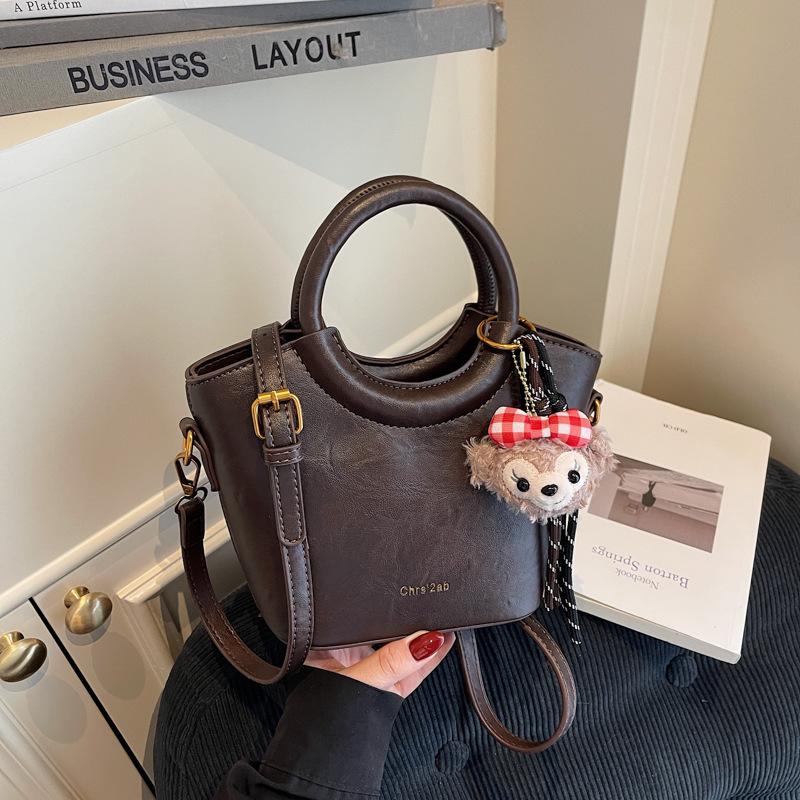 Commuter hand-held new ins diagonal cross fashion autumn women's shoulder crossbody bucket bag