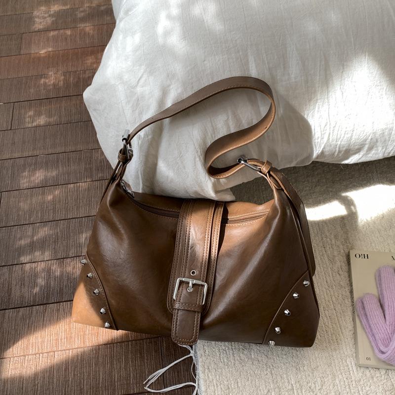 Large Casual Women Handbag PU Leather Women's Hobos Shoulder Bag Female Big Tote Fashi rivet Ladies Armpit bag bolsas