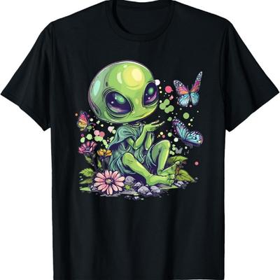Cute Alien Girl With Flowers I Alien T-Shirt